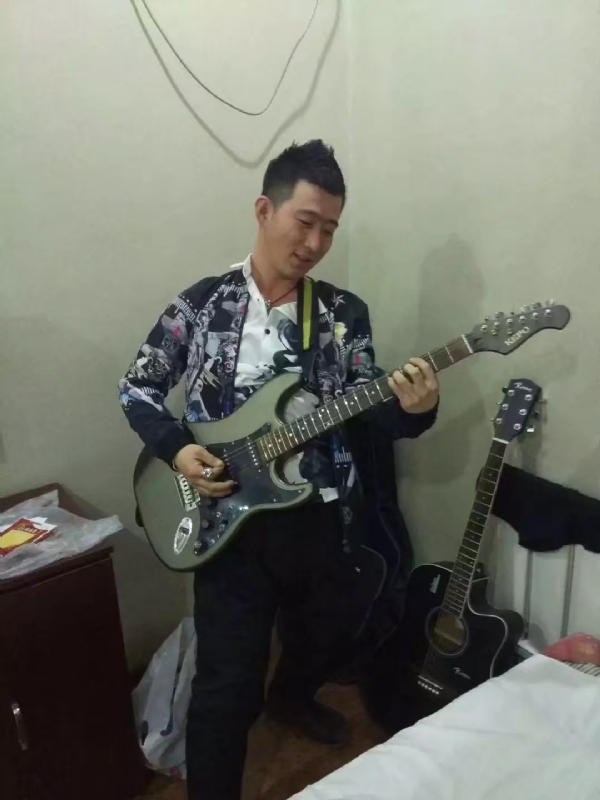 小吉他的第一张照片--泰宁相亲网
