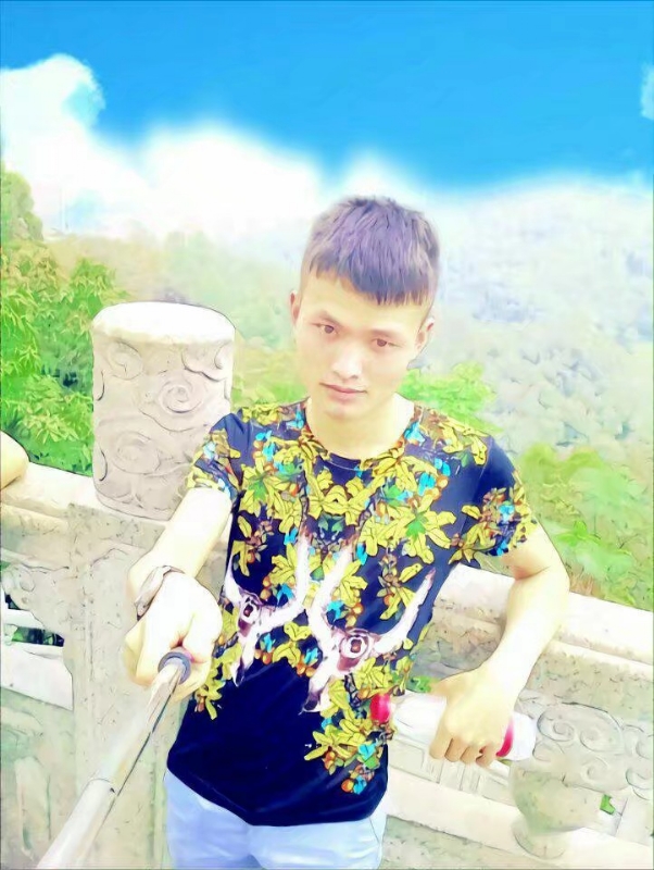 孤独王者元首的第一张照片--泰宁相亲网