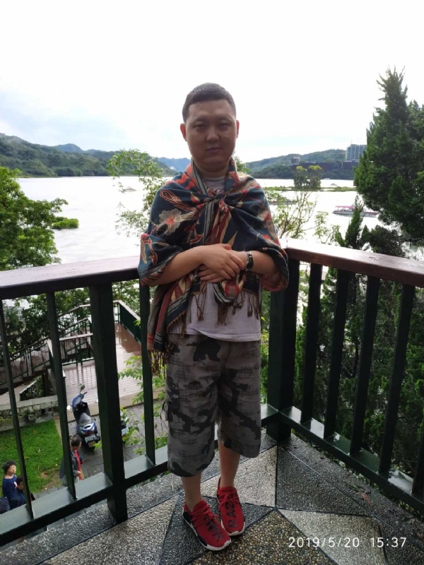 爱情里的俩个人的第一张照片--泰宁相亲网
