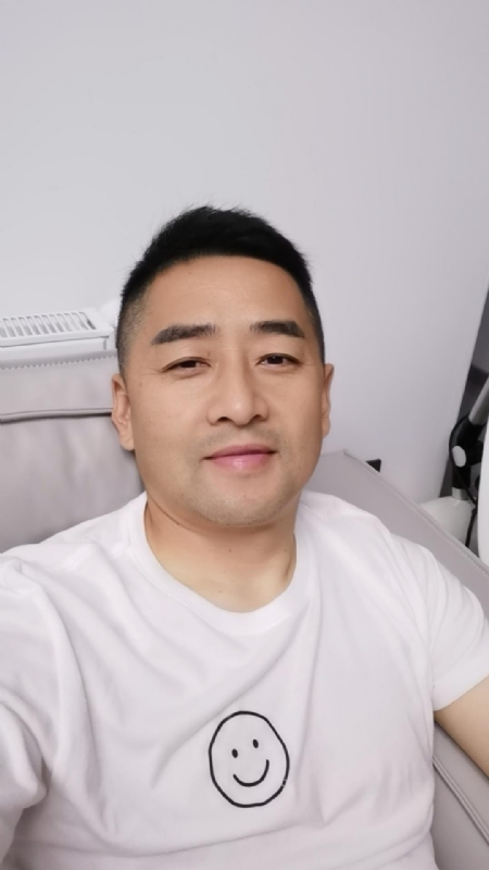 向阳而生的第一张照片--泰宁相亲网