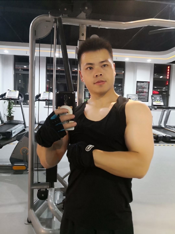 范迪塞尔的第二张照片--泰宁相亲网